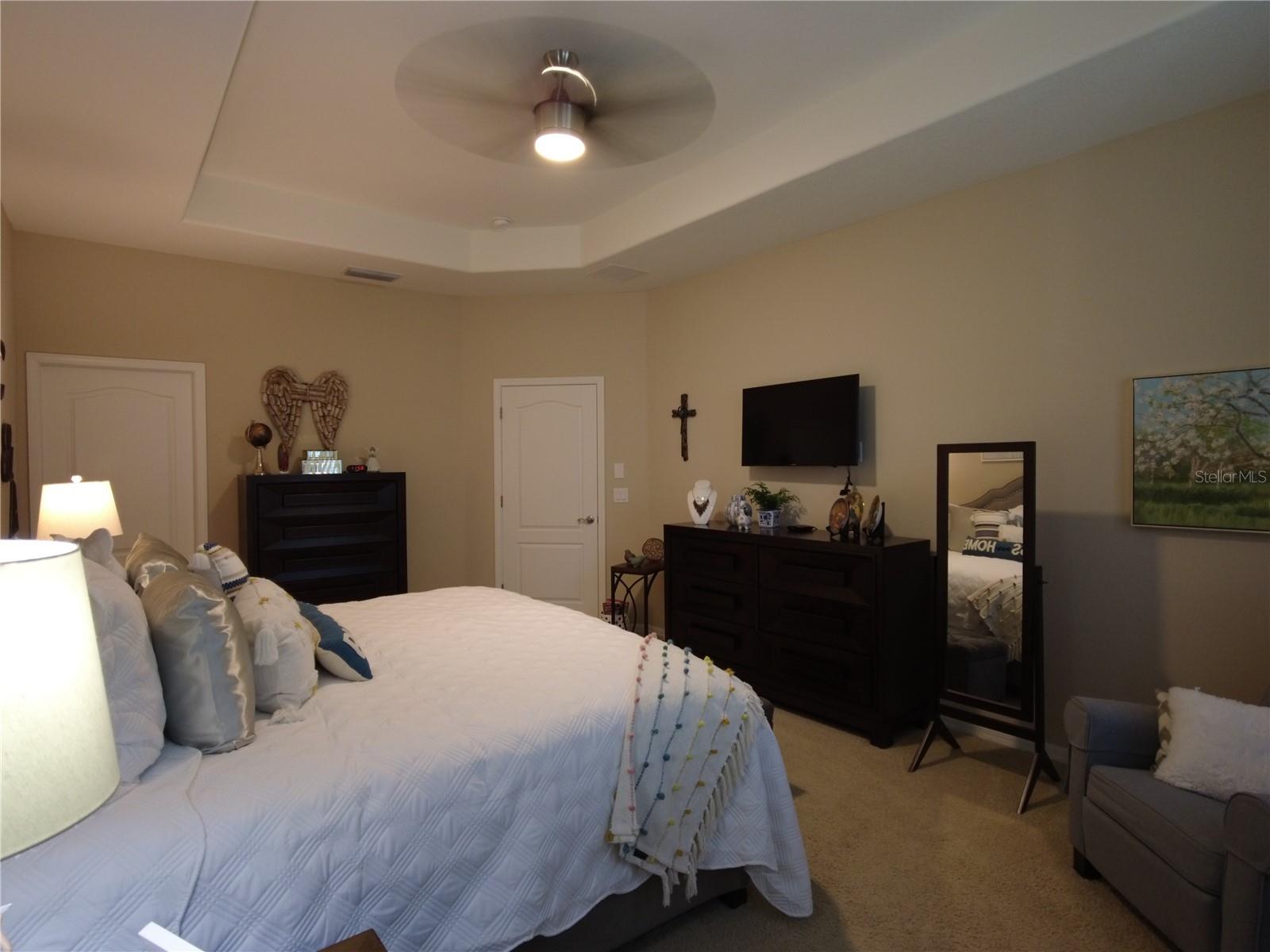 AUTUMN OAKS - Residential