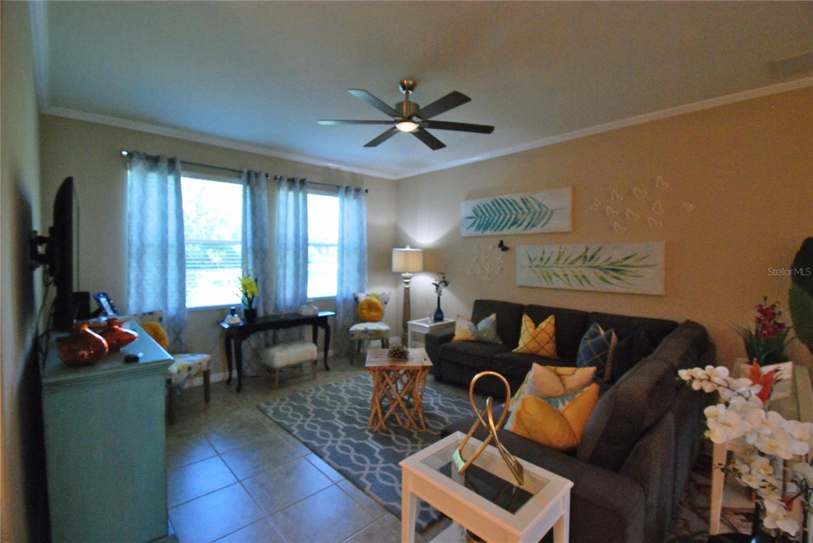 AUTUMN OAKS - Residential