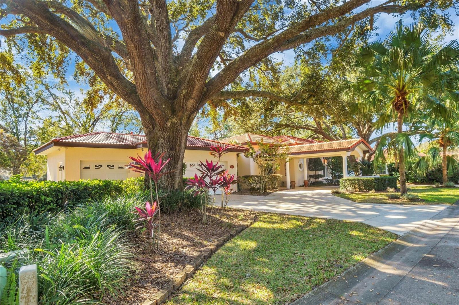 COUNTRY CLUB VILLAGE PH 03 - Residential