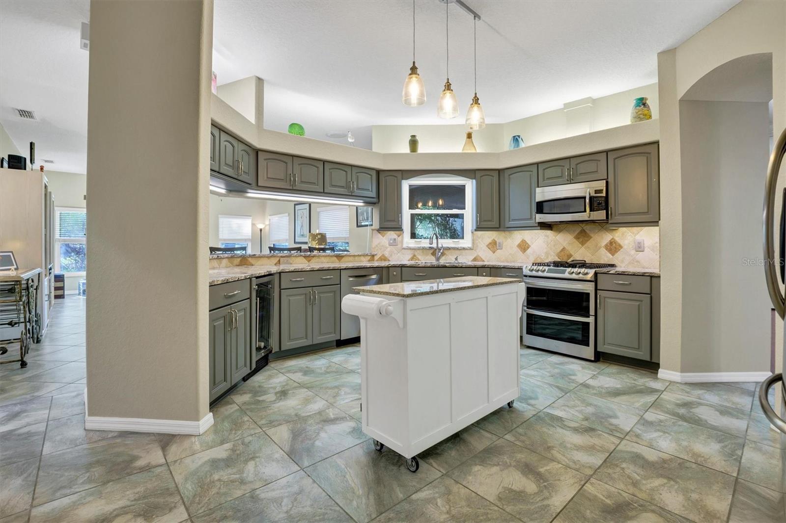 COUNTRY CLUB VILLAGE PH 03 - Residential