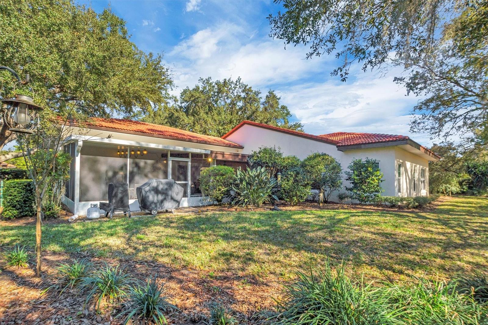 COUNTRY CLUB VILLAGE PH 03 - Residential