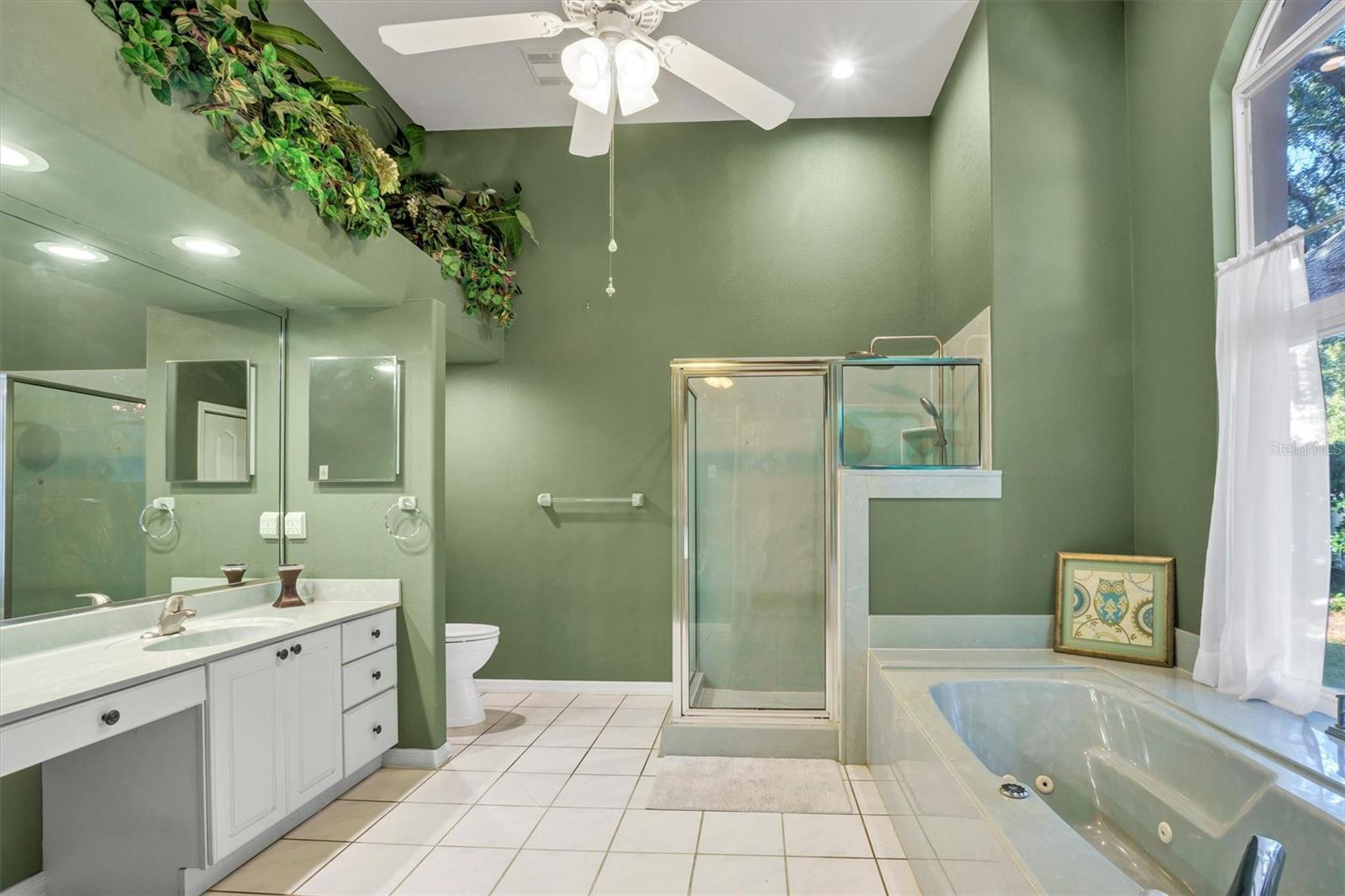 COUNTRY CLUB VILLAGE PH 03 - Residential