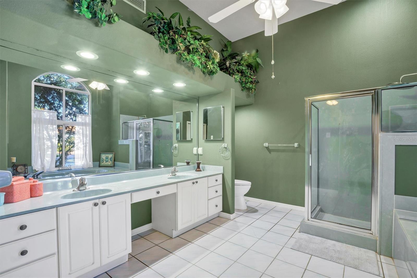 COUNTRY CLUB VILLAGE PH 03 - Residential