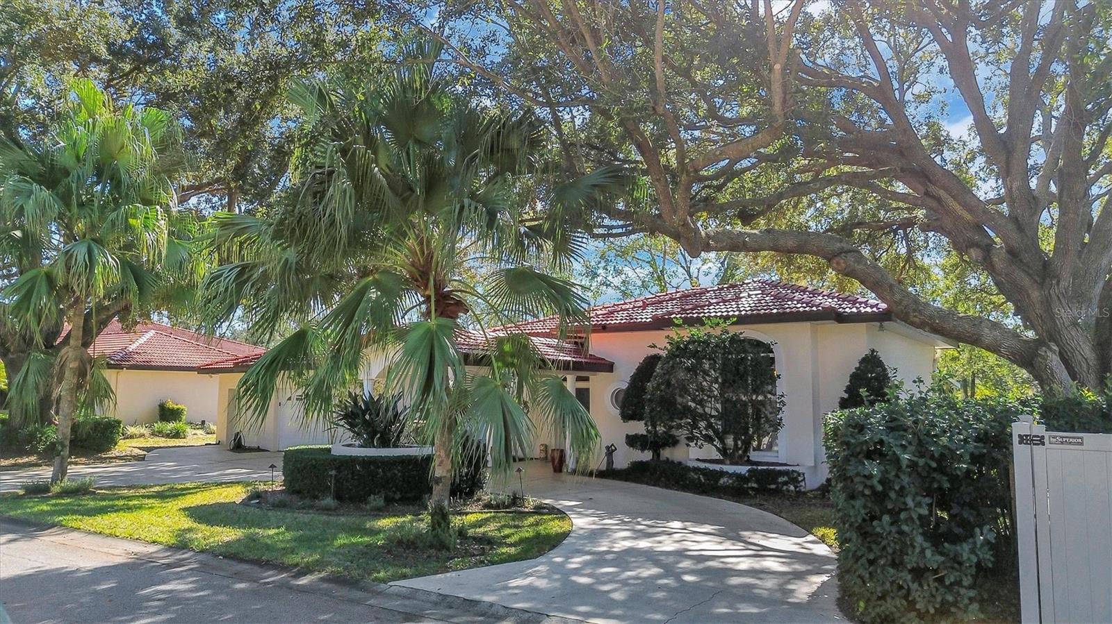 COUNTRY CLUB VILLAGE PH 03 - Residential