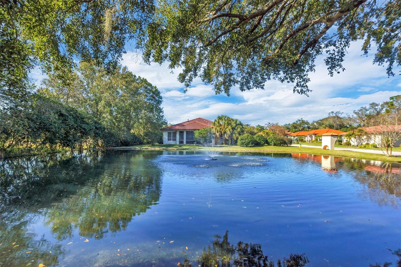 COUNTRY CLUB VILLAGE PH 03 - Residential