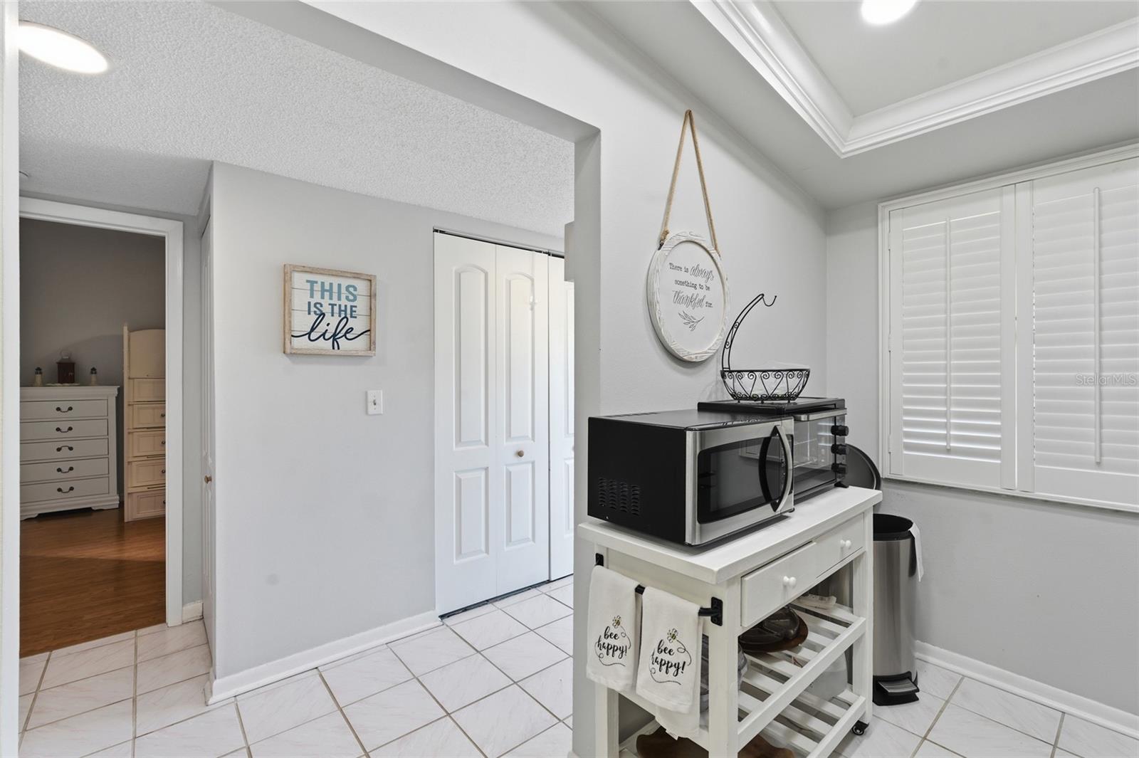 TIDES OF CAPRI WEST CONDO - Residential