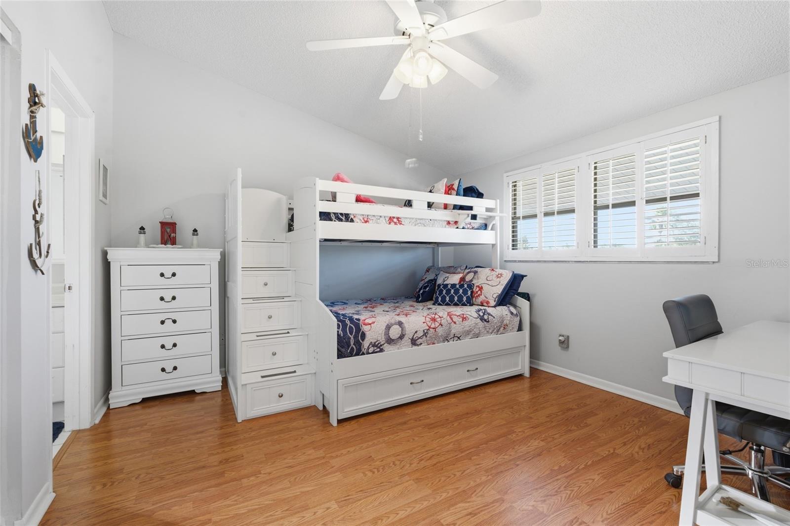 TIDES OF CAPRI WEST CONDO - Residential
