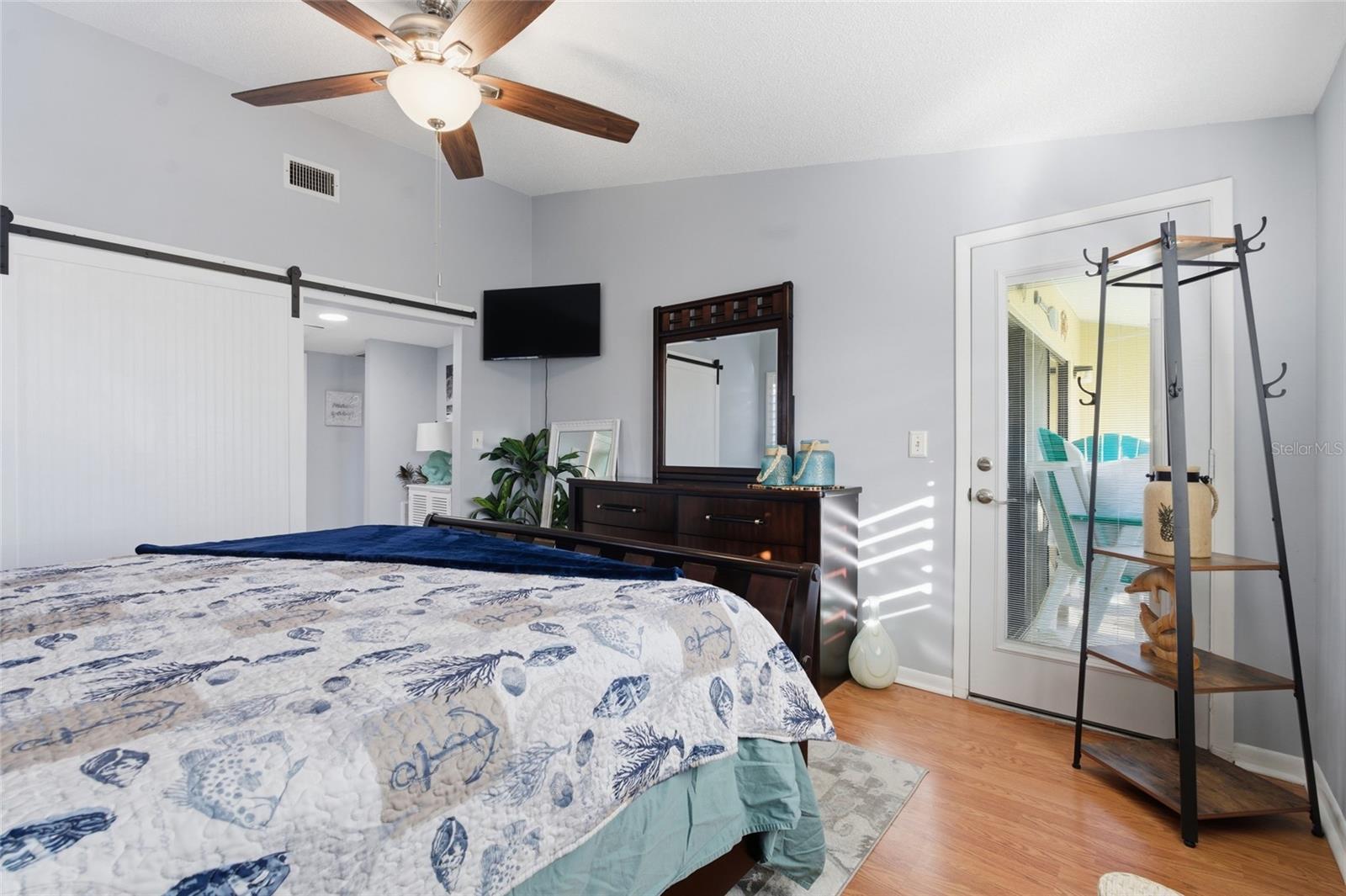 TIDES OF CAPRI WEST CONDO - Residential