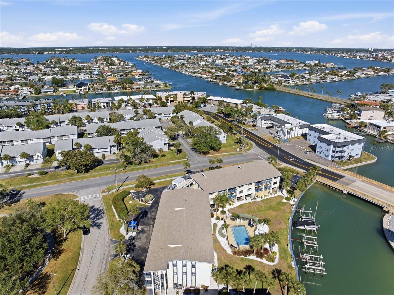 TIDES OF CAPRI WEST CONDO - Residential