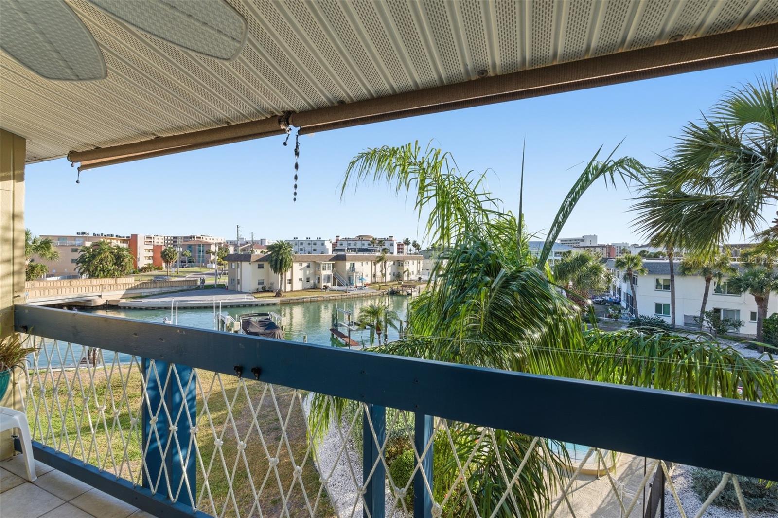 TIDES OF CAPRI WEST CONDO - Residential