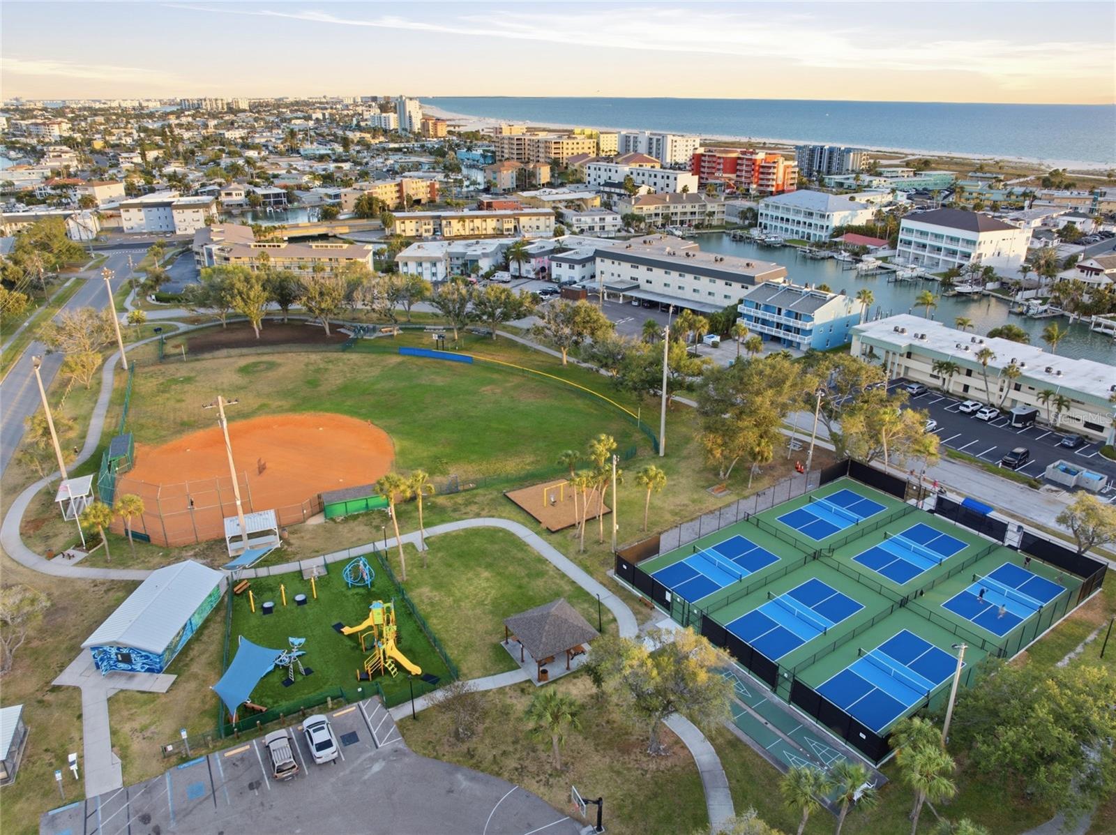 TIDES OF CAPRI WEST CONDO - Residential