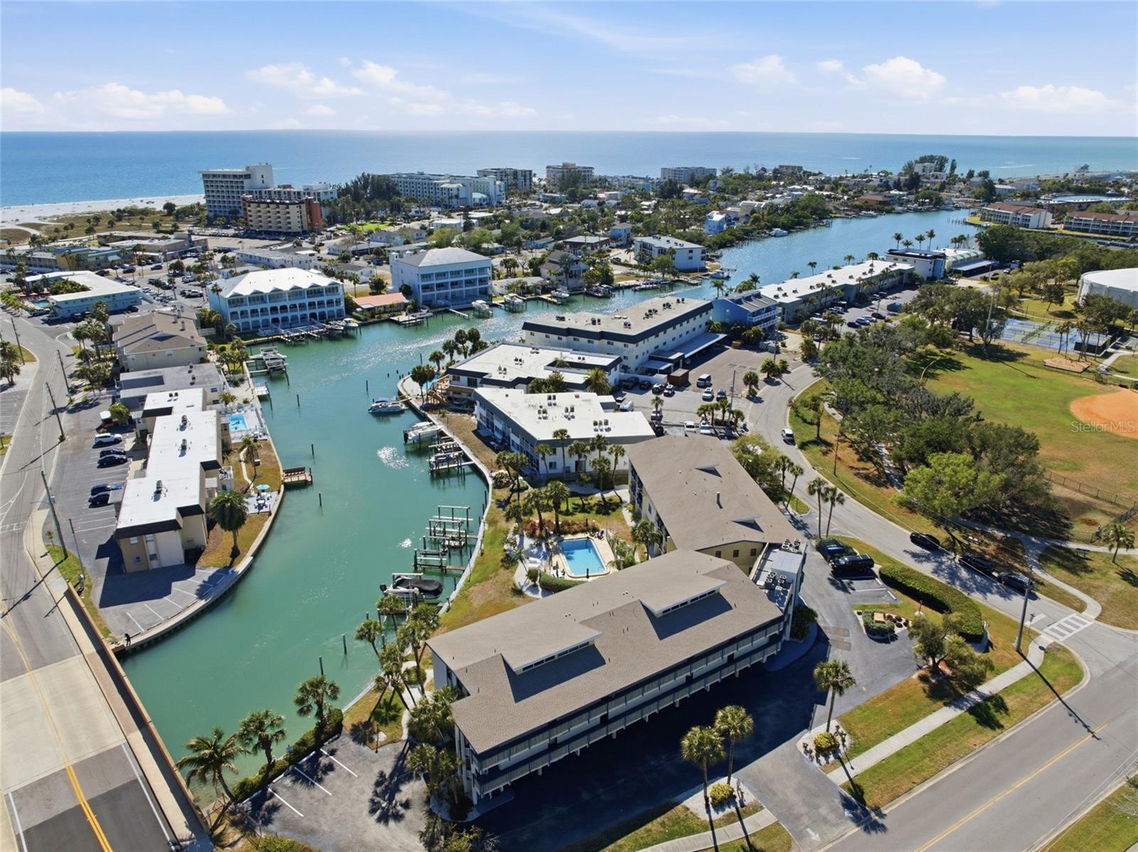 TIDES OF CAPRI WEST CONDO - Residential