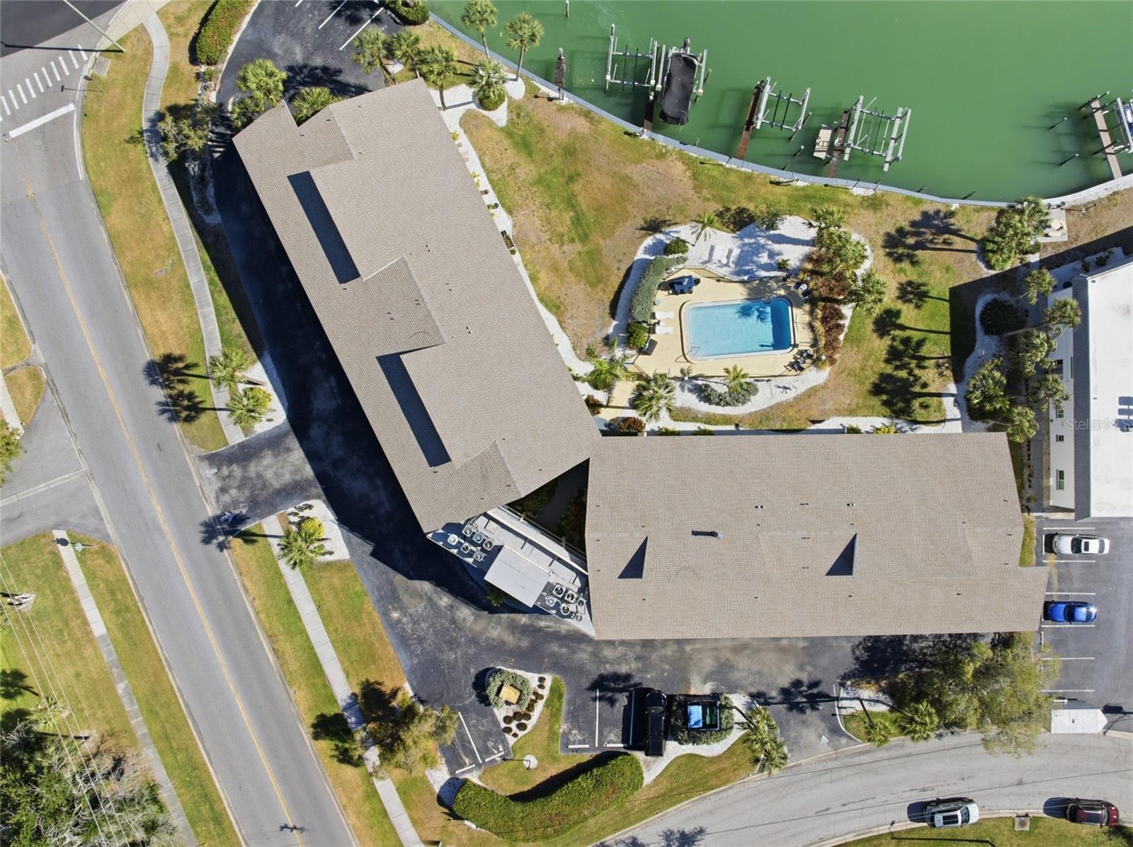 TIDES OF CAPRI WEST CONDO - Residential