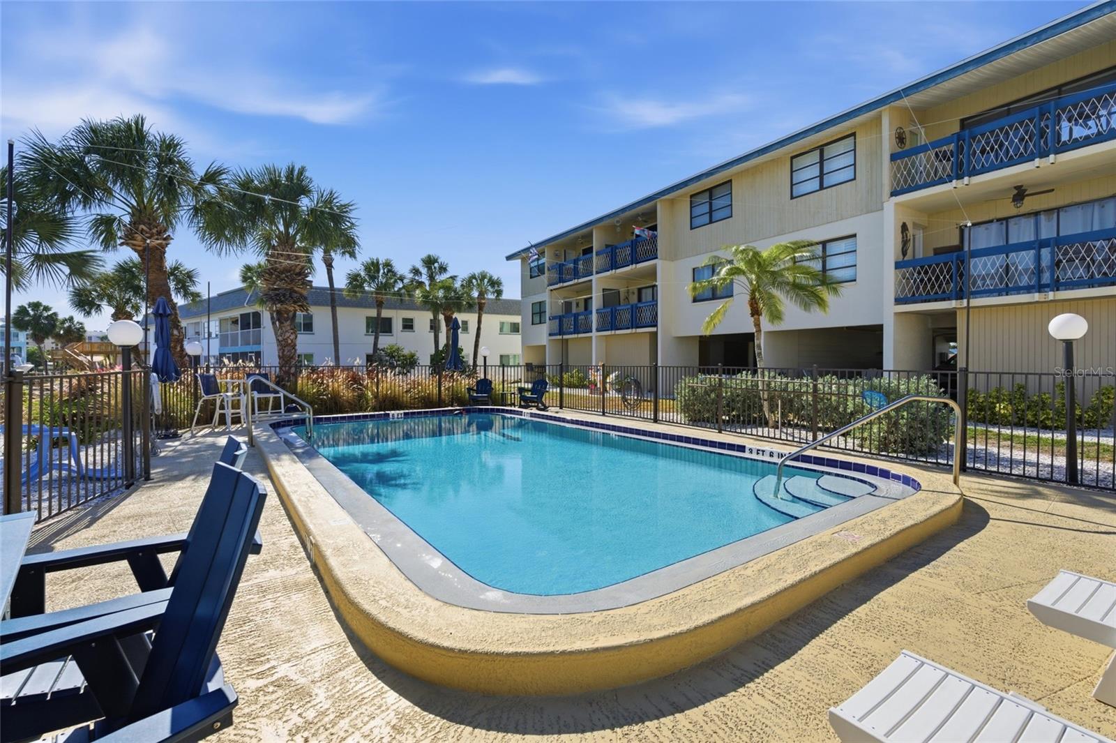 TIDES OF CAPRI WEST CONDO - Residential