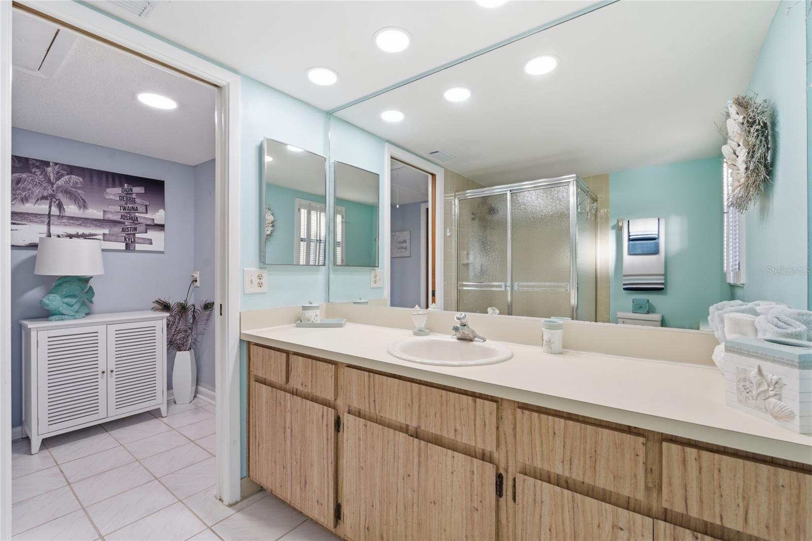 TIDES OF CAPRI WEST CONDO - Residential