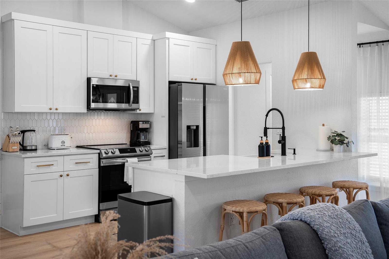 SOUTH VENICE - Residential