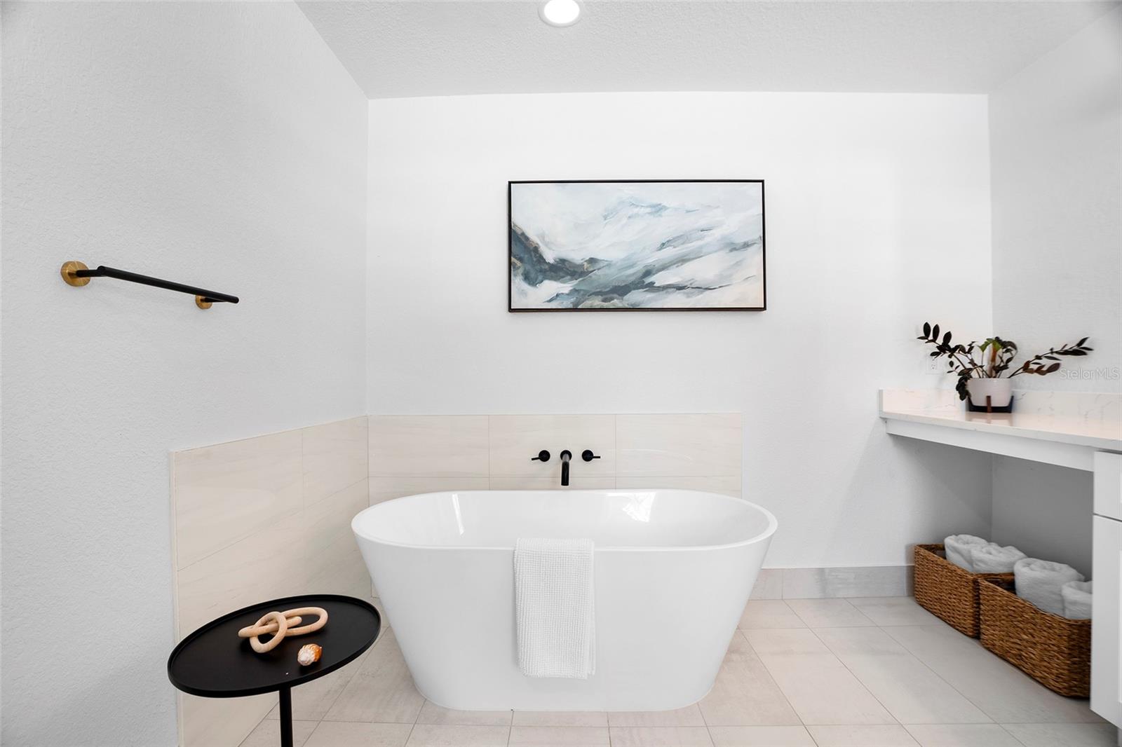 SOUTH VENICE - Residential