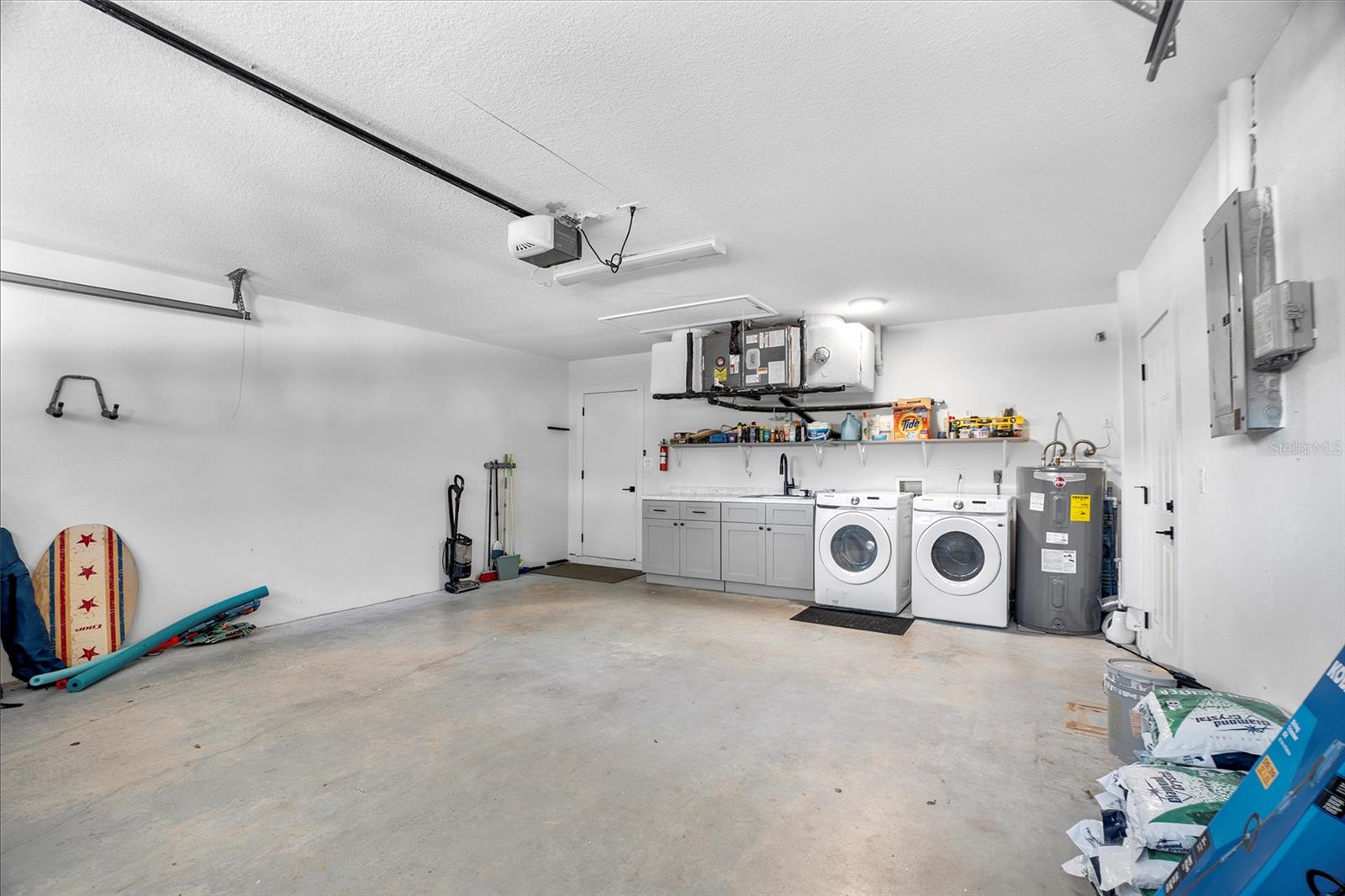 SOUTH VENICE - Residential