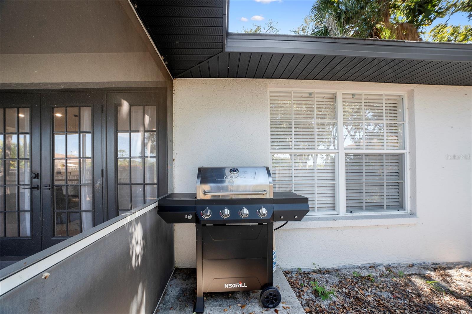 SOUTH VENICE - Residential