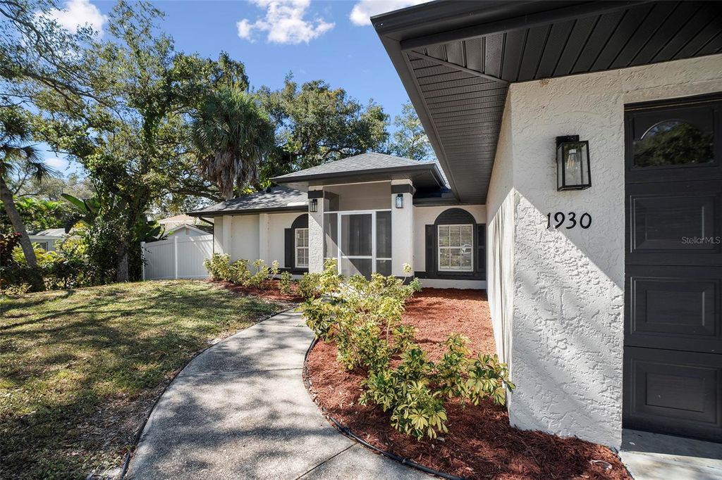 Photo of 1930 Faun Road, Venice, FL 34293 (MLS # C7517374)
