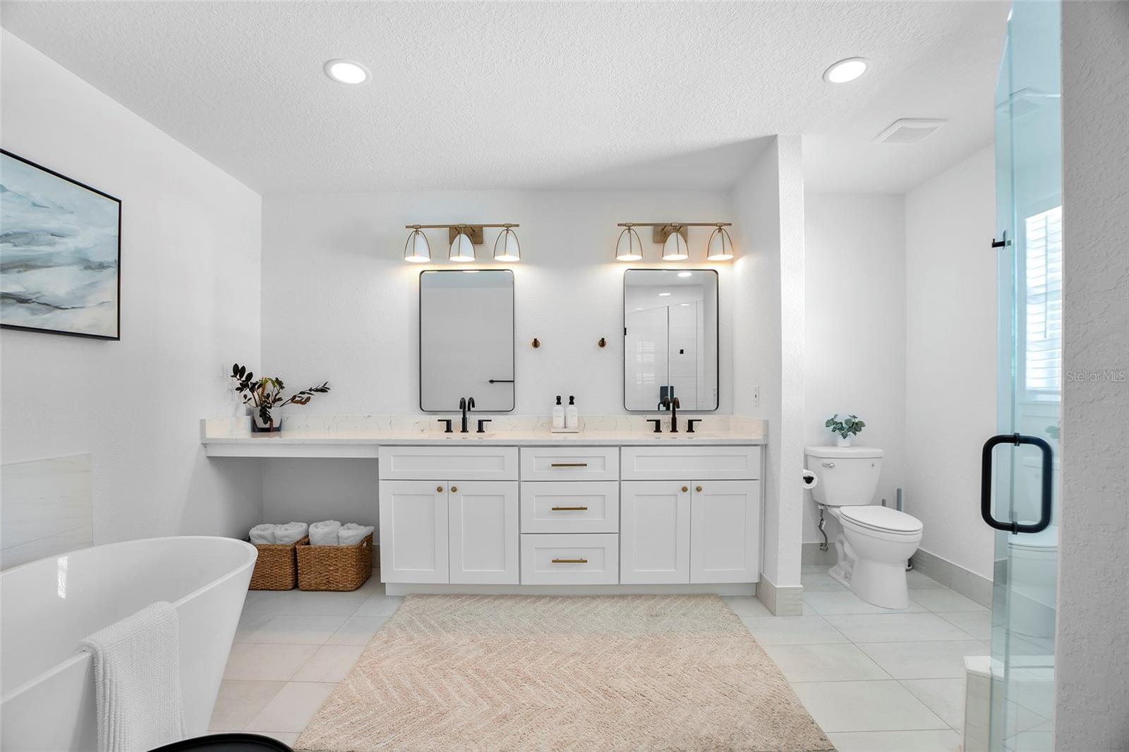 SOUTH VENICE - Residential