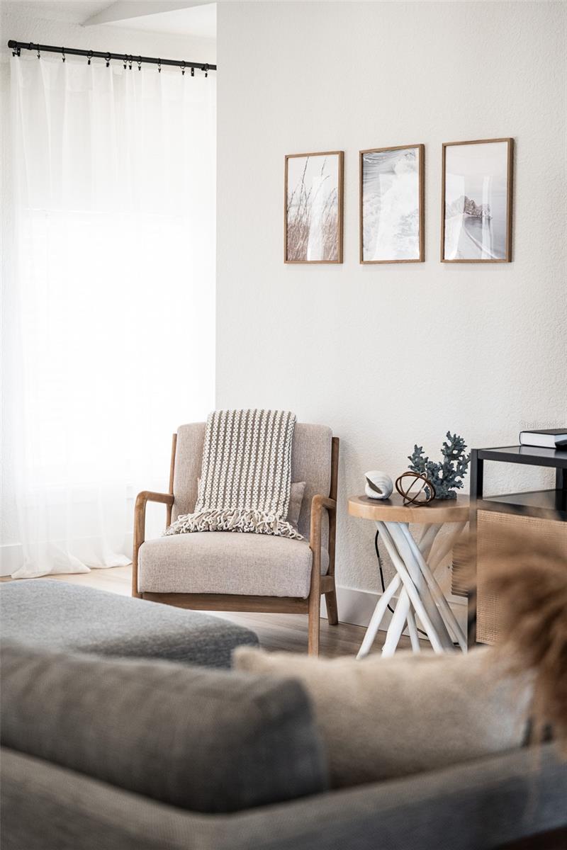 SOUTH VENICE - Residential