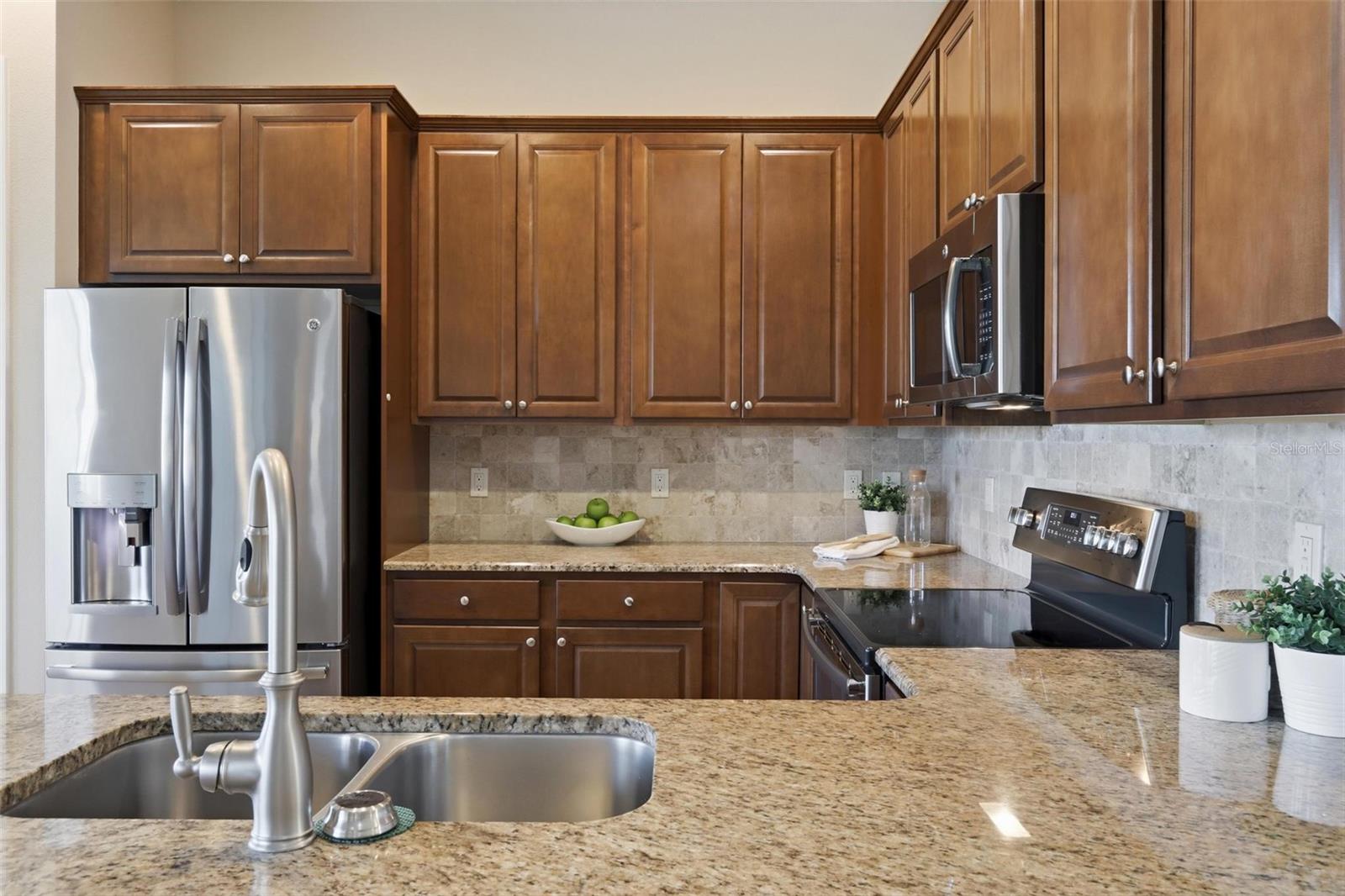 VICTORIA GARDENS PH 4 - Residential