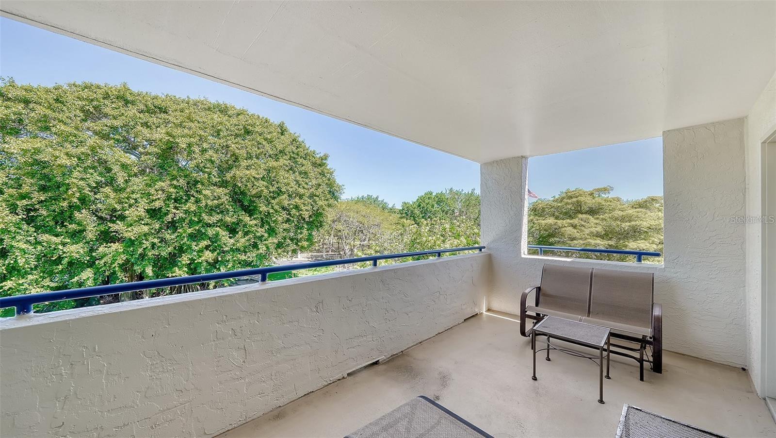 CENTRAL PARK - Residential Lease