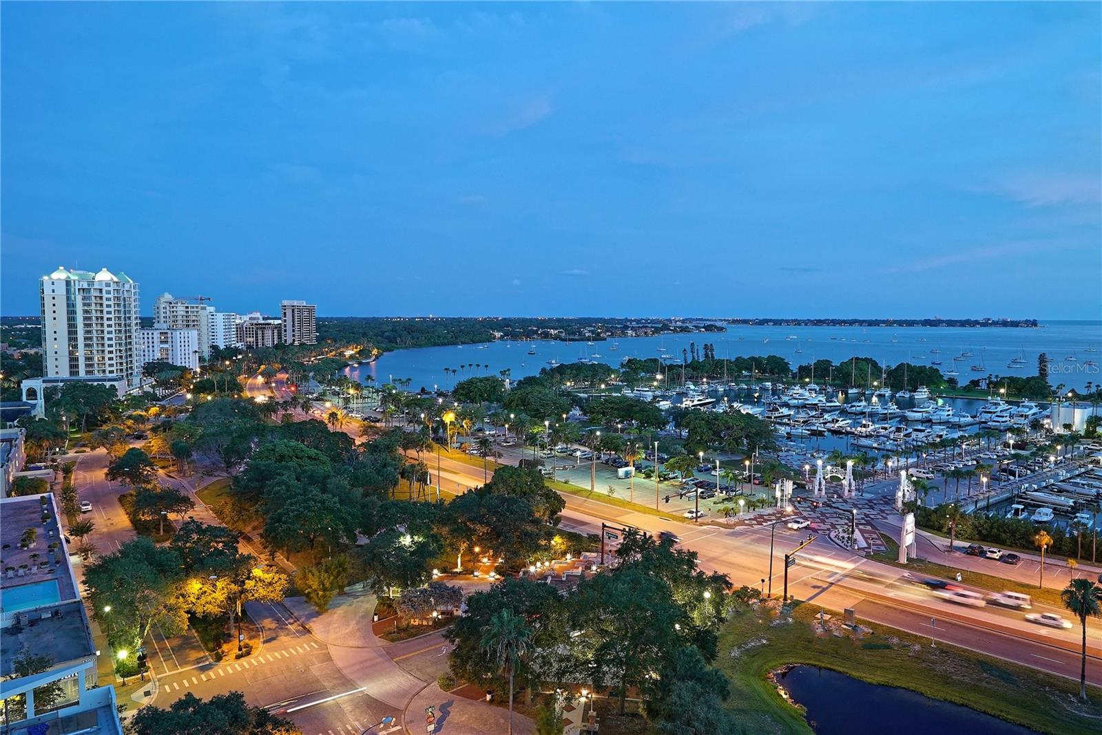 CENTRAL PARK - Residential Lease