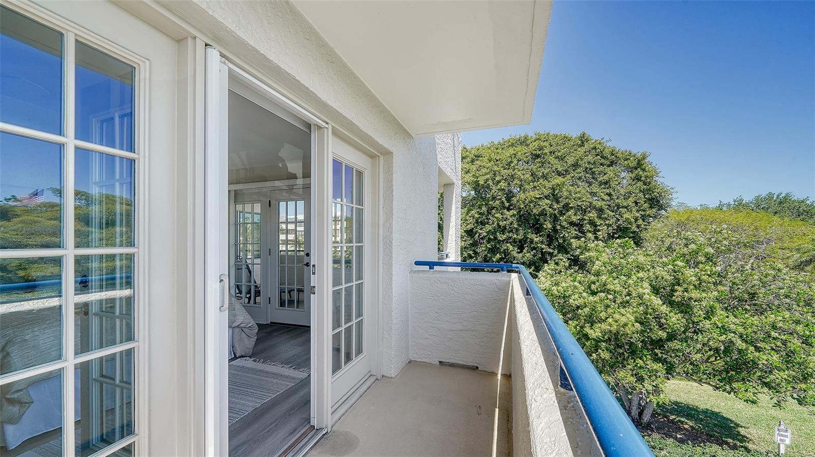 CENTRAL PARK - Residential Lease