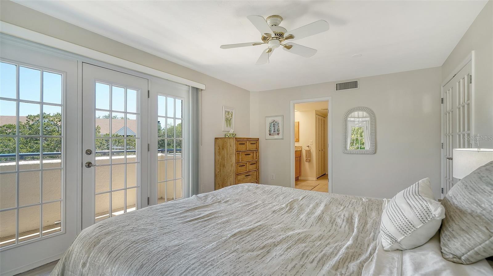 CENTRAL PARK - Residential Lease