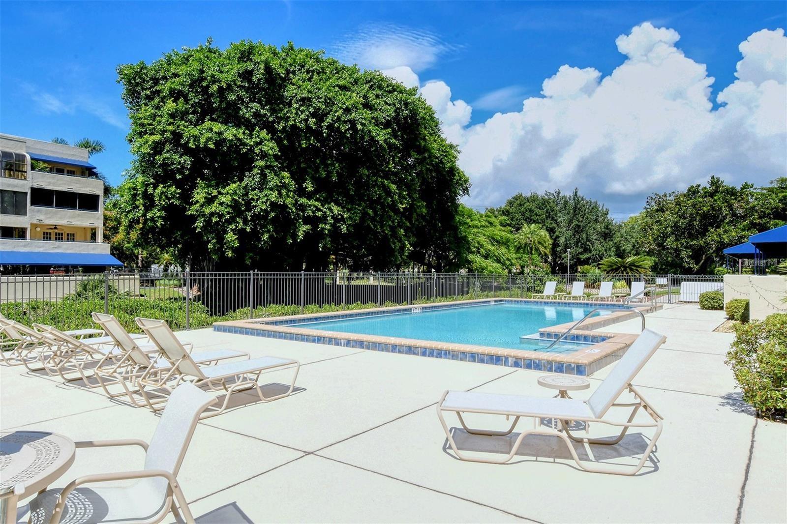 CENTRAL PARK - Residential Lease