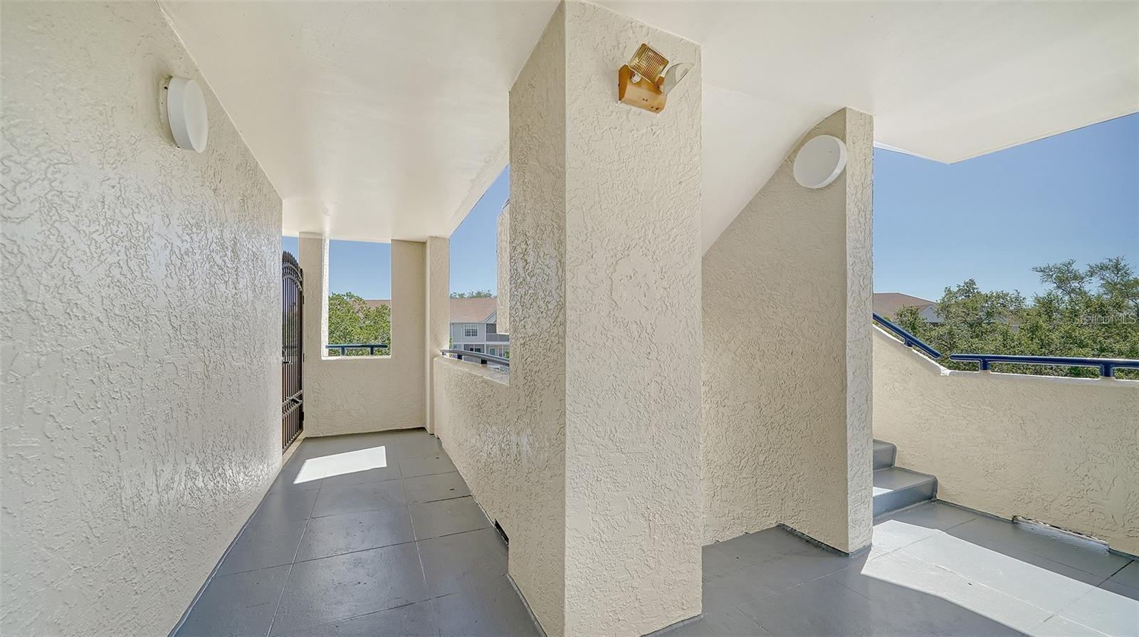 CENTRAL PARK - Residential Lease