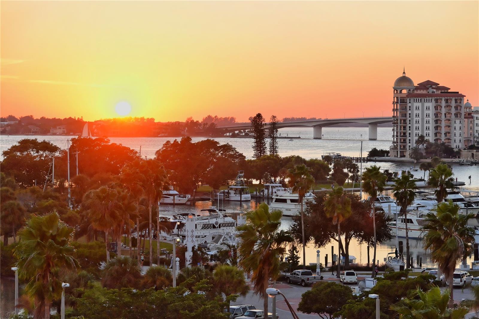 CENTRAL PARK - Residential Lease