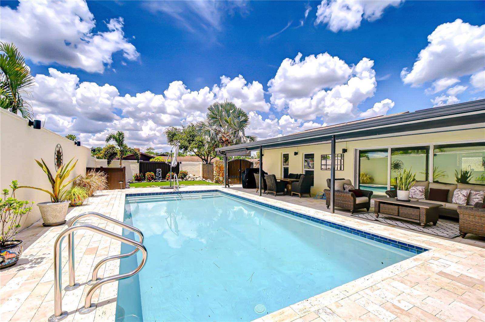 VILLAGE VI OF CARROLLWOOD VILL - Residential