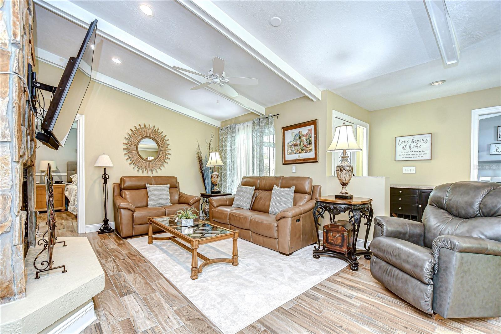 VILLAGE VI OF CARROLLWOOD VILL - Residential