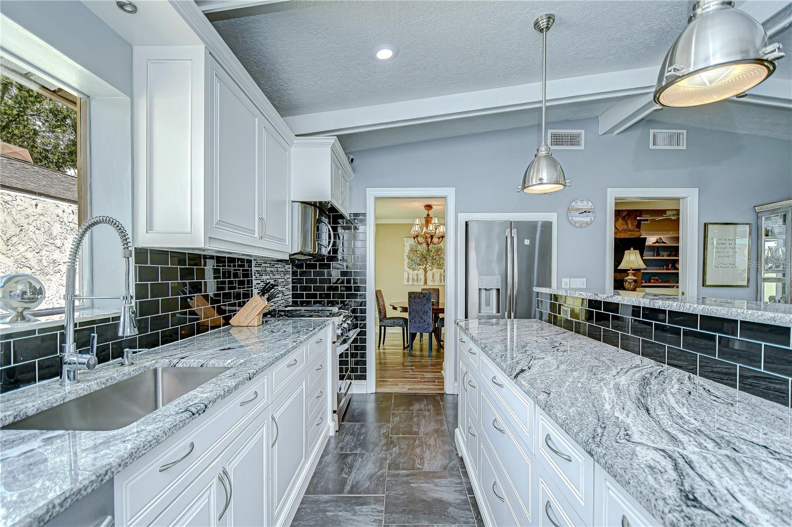 VILLAGE VI OF CARROLLWOOD VILL - Residential