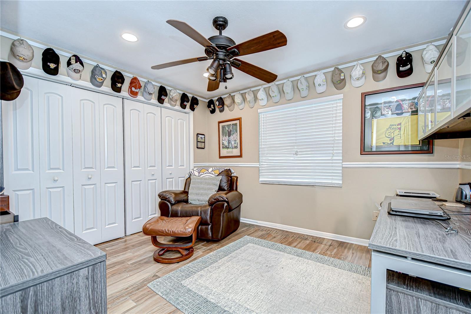 VILLAGE VI OF CARROLLWOOD VILL - Residential