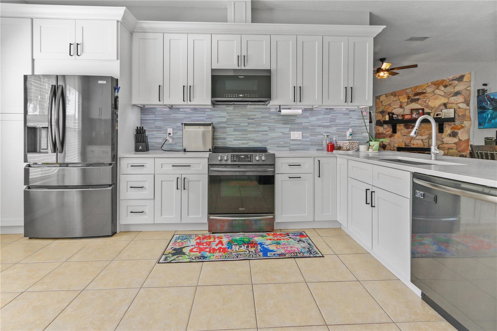 10124 PINK CARNATION COURT