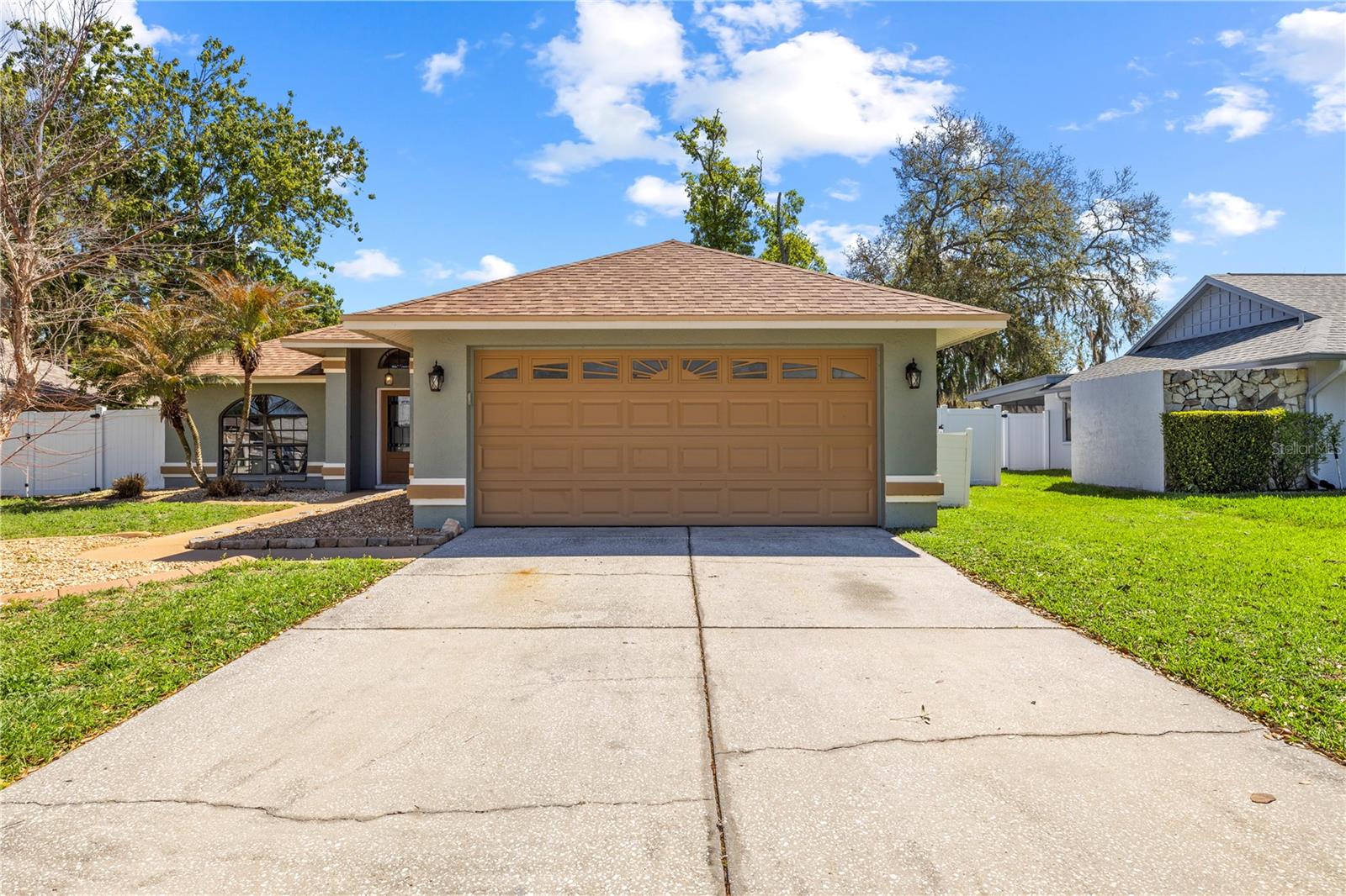 LAKE PADGETT - Residential