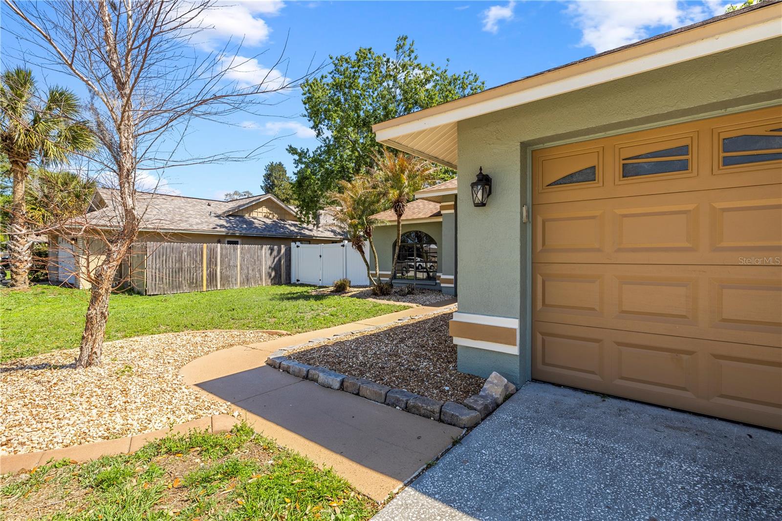 LAKE PADGETT - Residential