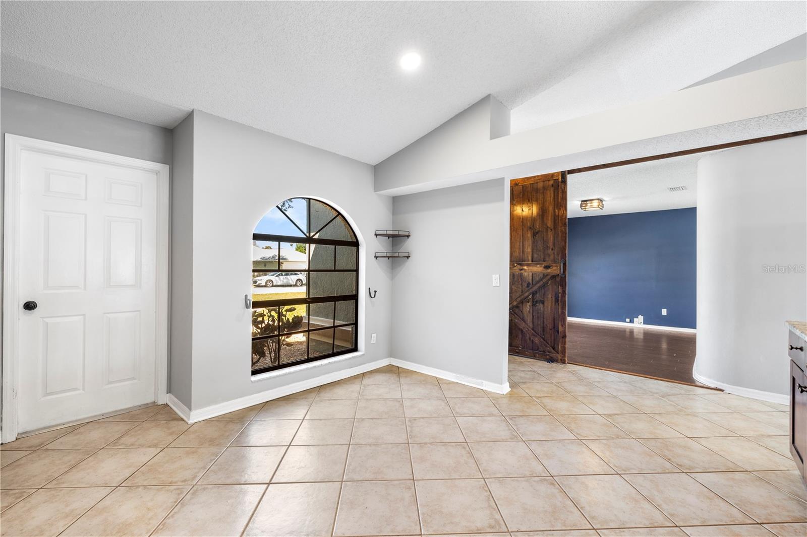 LAKE PADGETT - Residential