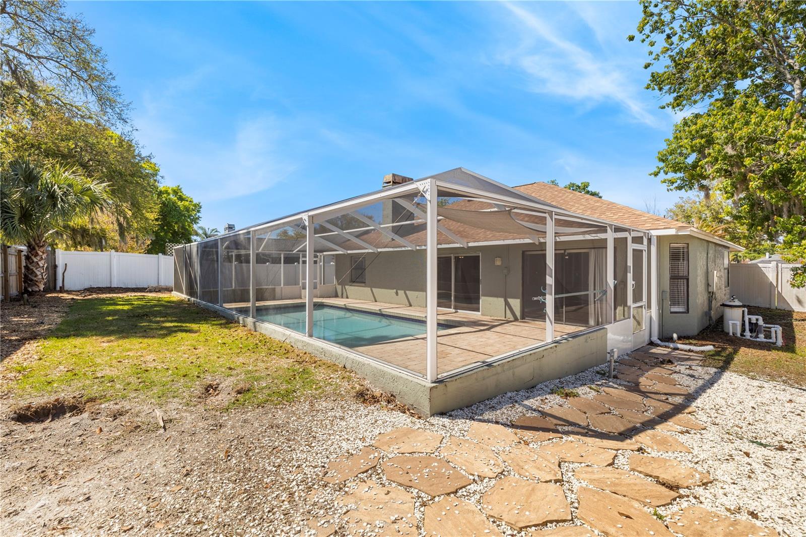 LAKE PADGETT - Residential