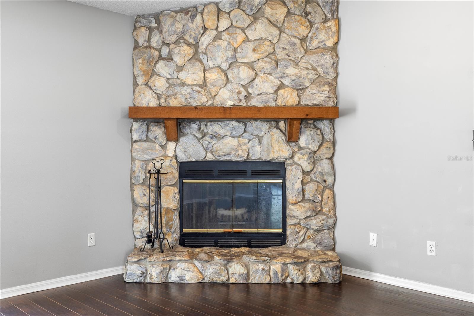 LAKE PADGETT - Residential