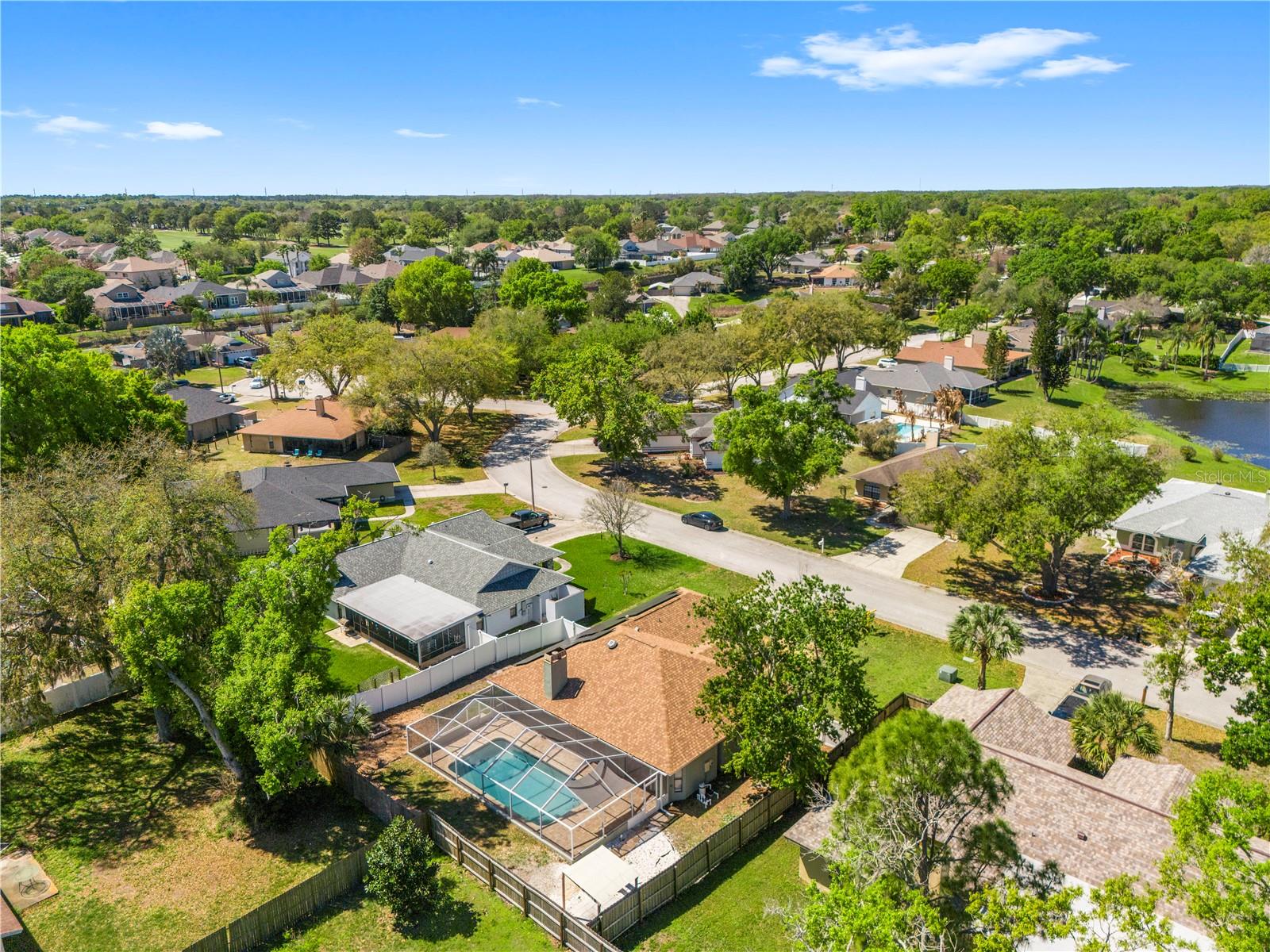 LAKE PADGETT - Residential