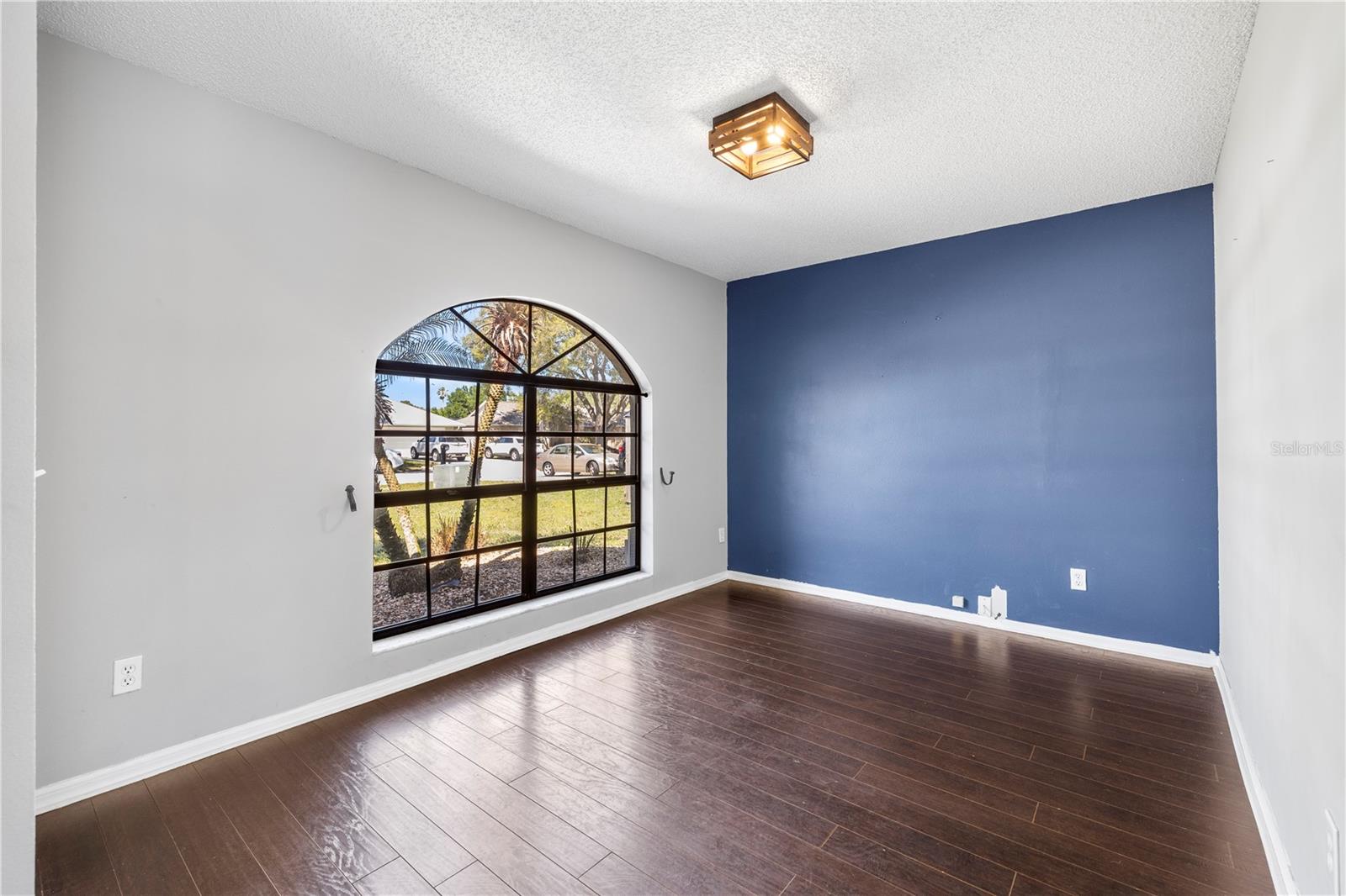 LAKE PADGETT - Residential