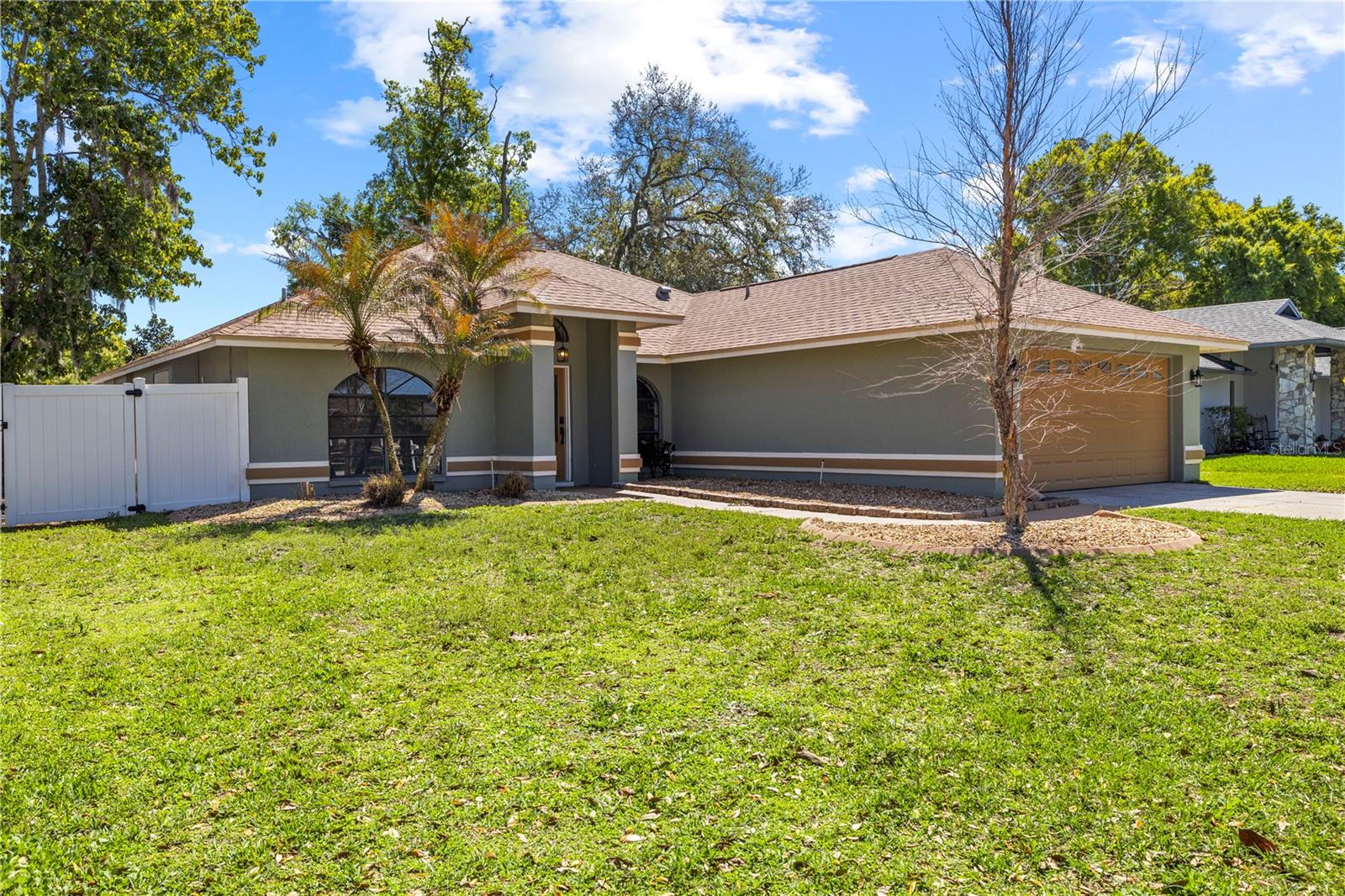 LAKE PADGETT - Residential