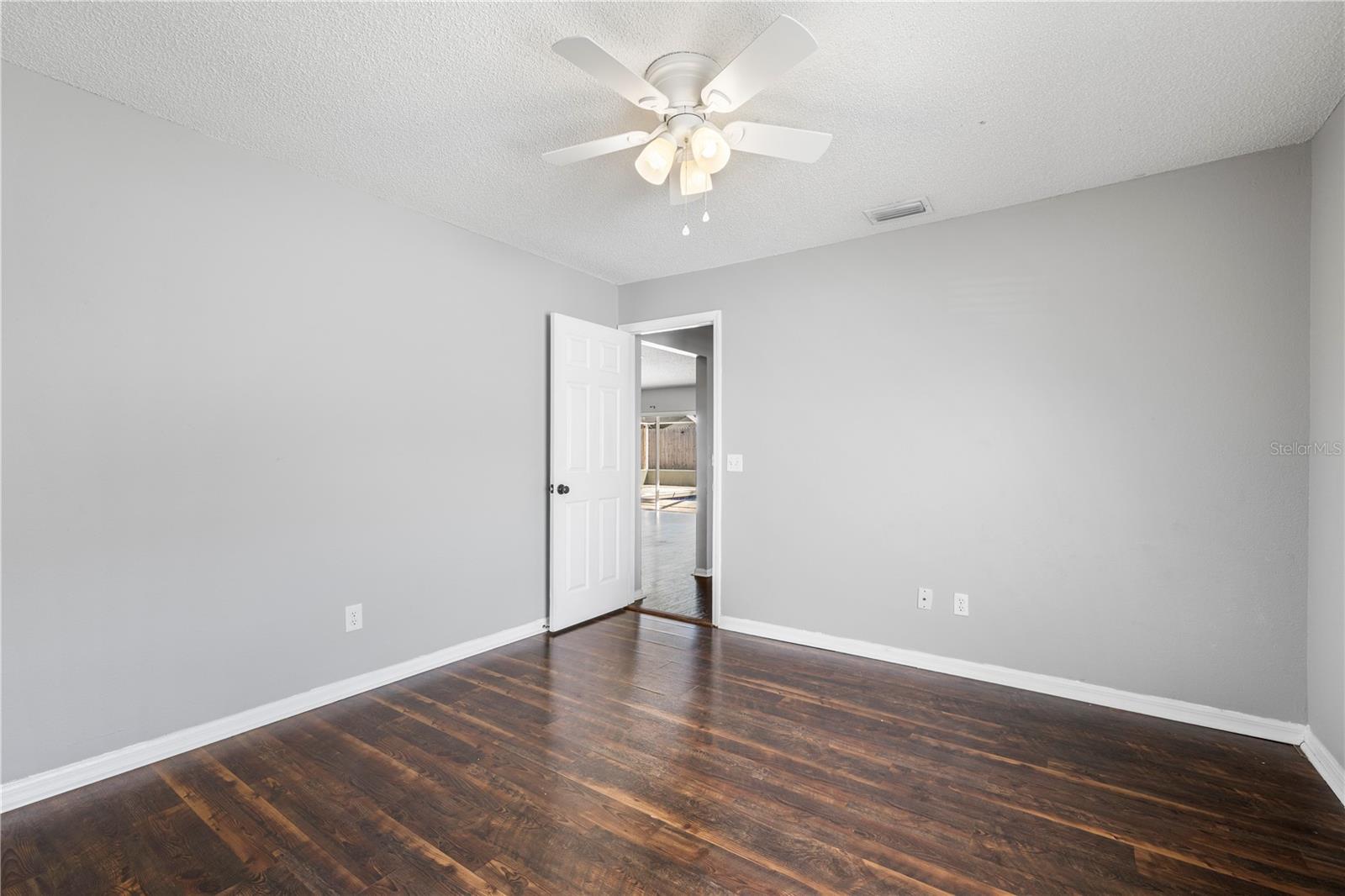 LAKE PADGETT - Residential