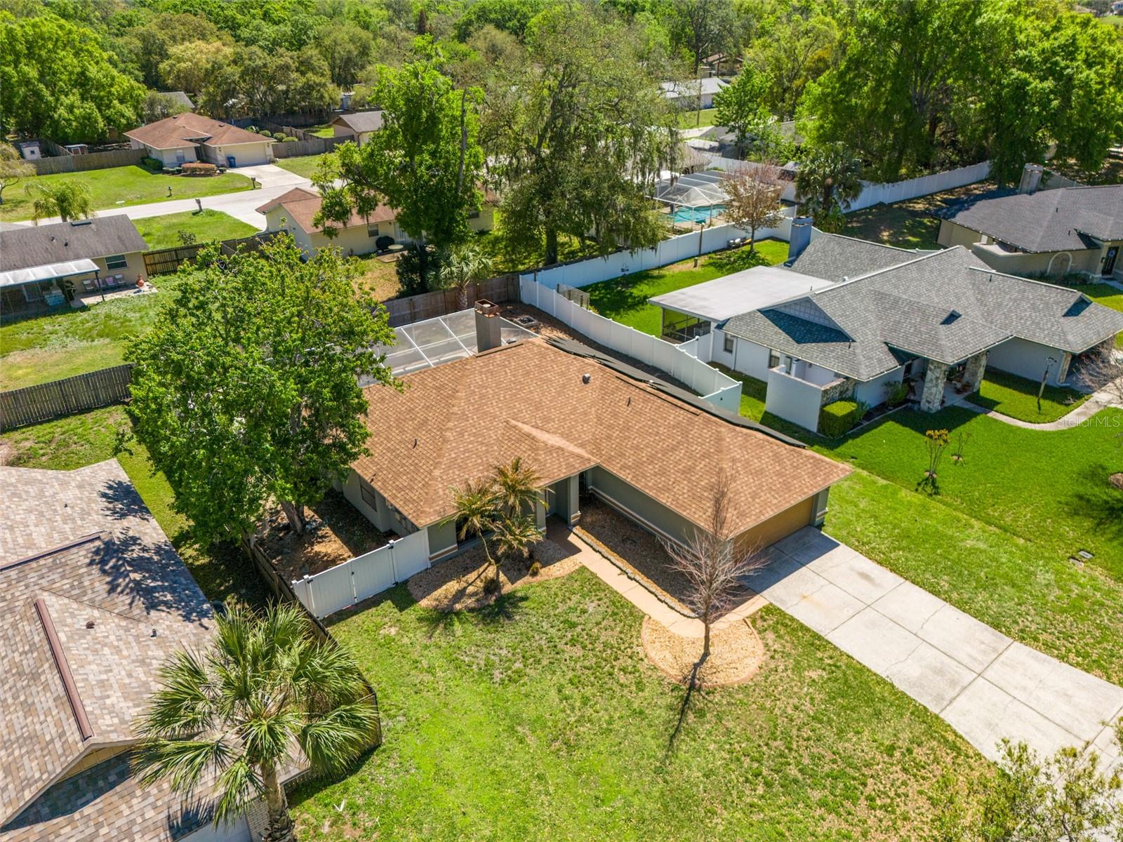 LAKE PADGETT - Residential