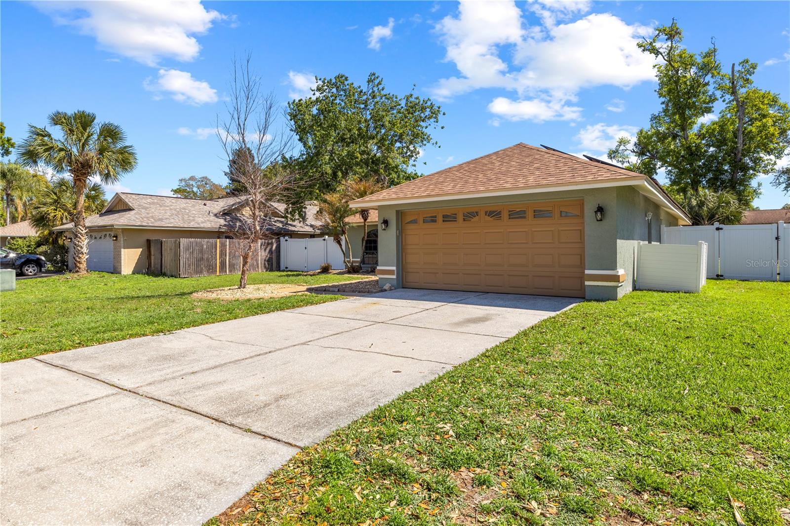 LAKE PADGETT - Residential